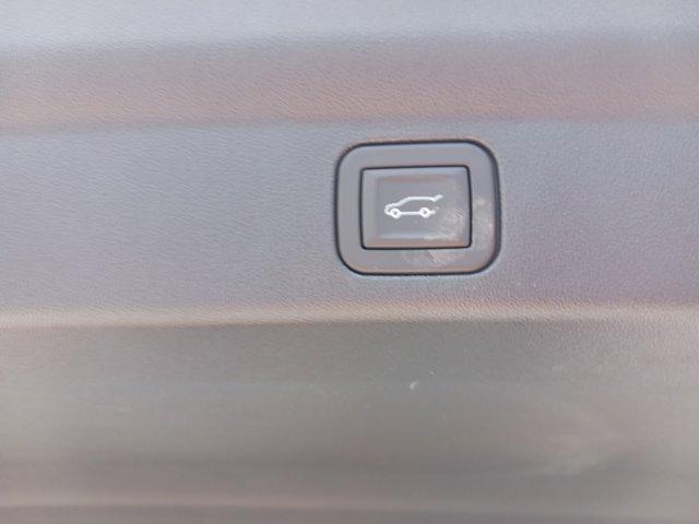 2025 Cadillac Escalade Sport 2