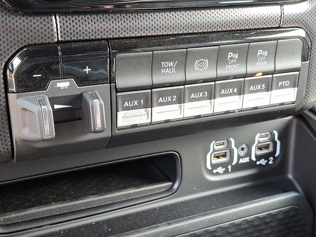 2024 Ram 5500 Tradesman/SLT/Laramie/Limited