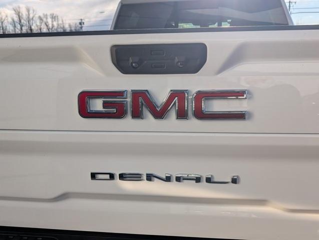 2021 GMC Sierra 3500HD 4WD Crew Cab Standard Bed Denali