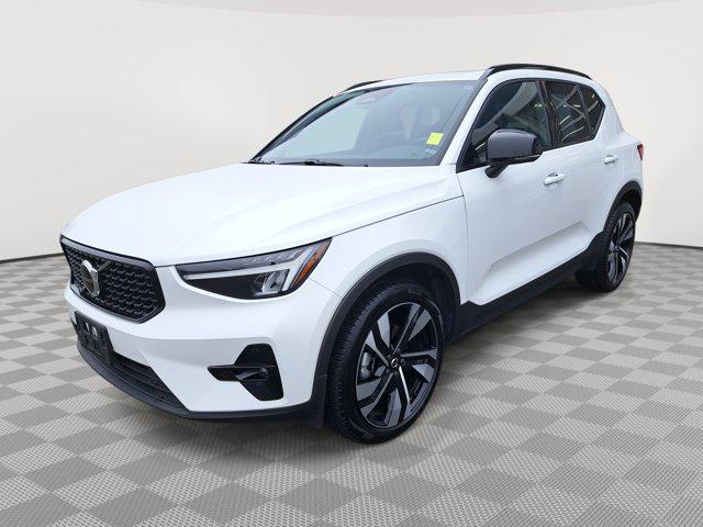 2023 Volvo XC40