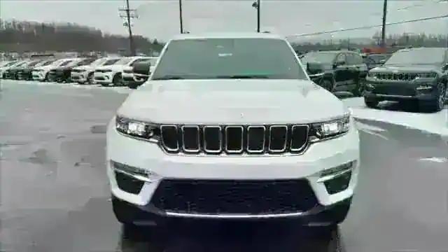 2025 Jeep Grand Cherokee GRAND CHEROKEE LIMITED 4X4