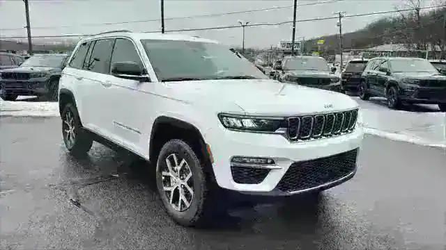 2025 Jeep Grand Cherokee GRAND CHEROKEE LIMITED 4X4