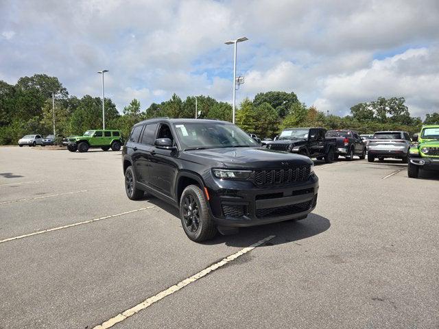 2025 Jeep Grand Cherokee GRAND CHEROKEE L ALTITUDE X 4X4