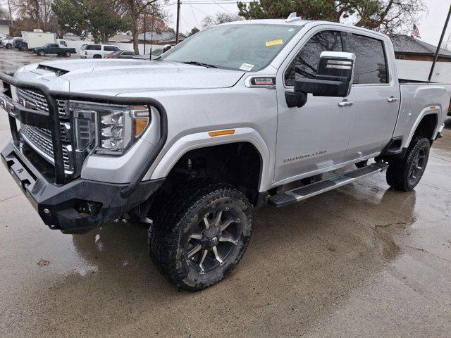 2020 GMC Sierra 2500HD 4WD Crew Cab Standard Bed Denali