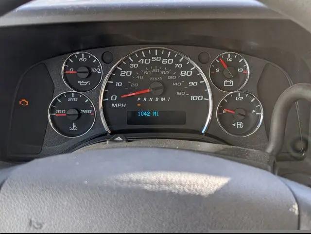 2024 Chevrolet Express Cutaway 4500 Van