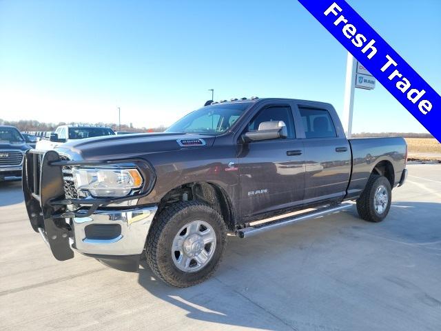 2020 RAM 2500 Tradesman Crew Cab 4X4 64 Box