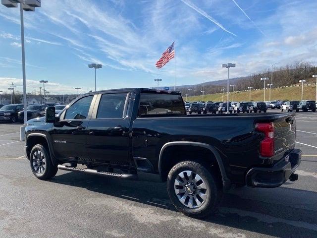 2024 Chevrolet Silverado 2500HD 4WD Crew Cab Standard Bed Custom