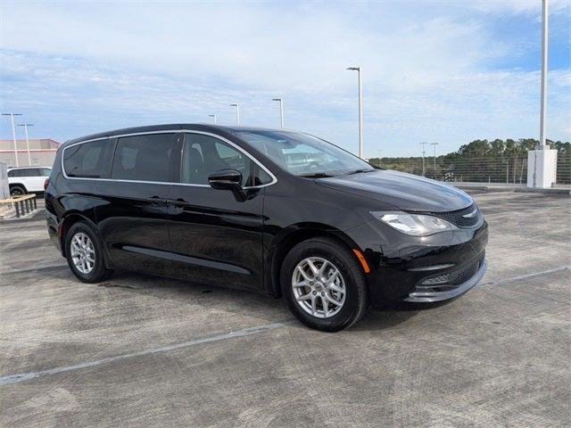 2025 Chrysler Voyager VOYAGER