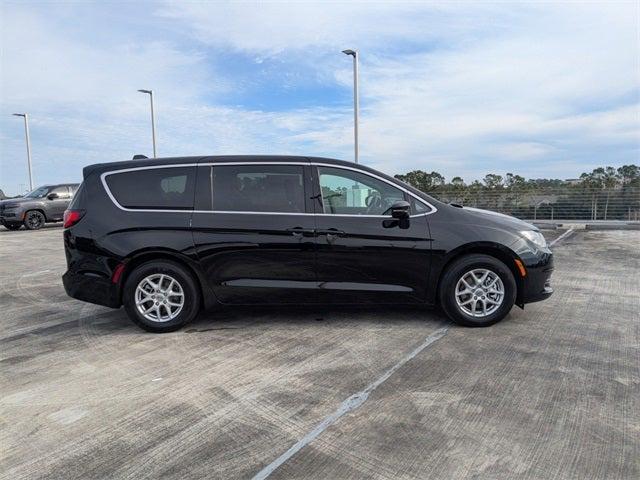 2025 Chrysler Voyager VOYAGER