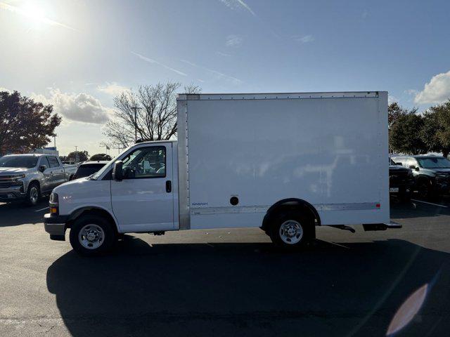 2024 Chevrolet Express Cutaway Work Van