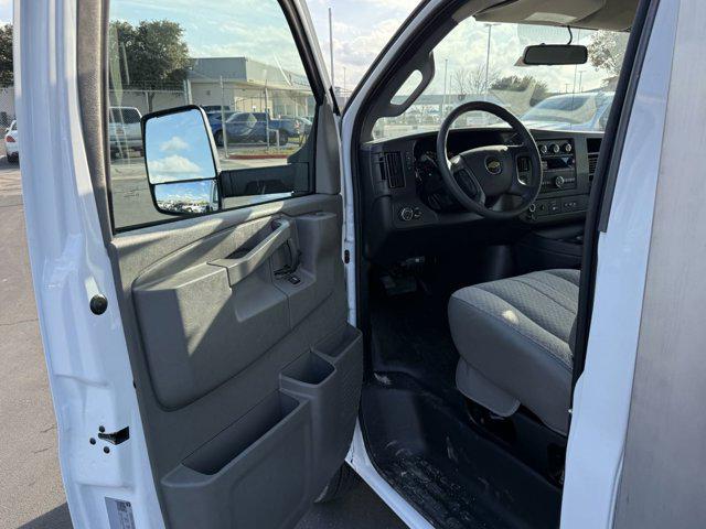 2024 Chevrolet Express Cutaway Work Van