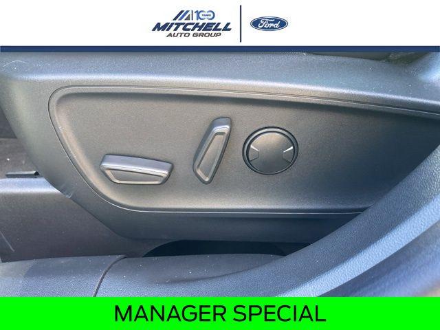 2025 Ford Escape ST-Line Select