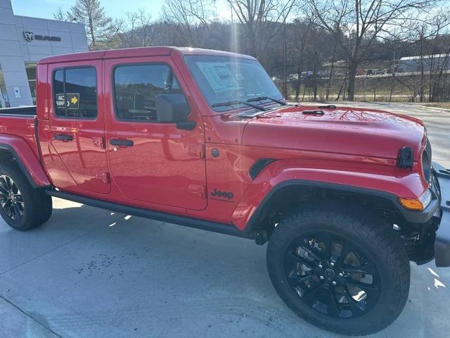 2025 Jeep Gladiator GLADIATOR NIGHTHAWK 4X4