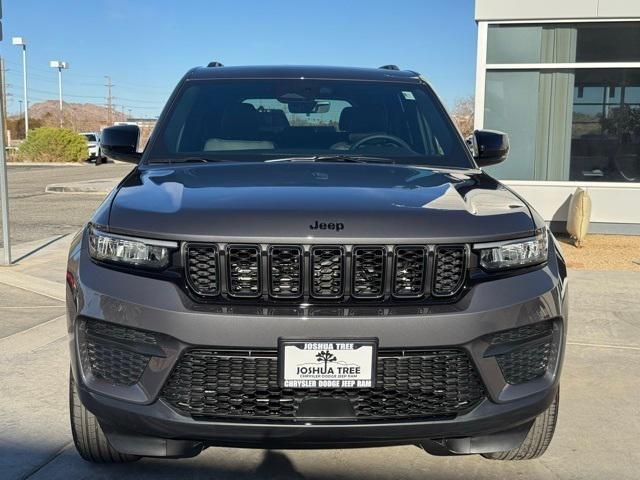 2025 Jeep Grand Cherokee GRAND CHEROKEE ALTITUDE 4X4