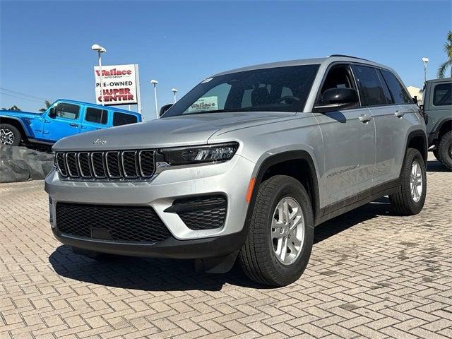 2025 Jeep Grand Cherokee GRAND CHEROKEE LAREDO 4X4