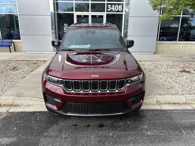 2025 Jeep Grand Cherokee GRAND CHEROKEE LAREDO X 4X2