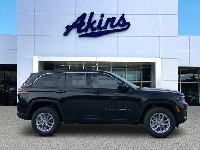 2025 Jeep Grand Cherokee GRAND CHEROKEE LAREDO X 4X2
