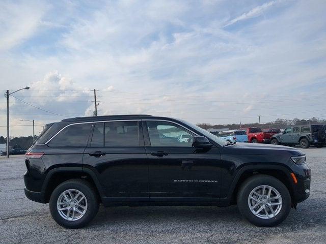 2025 Jeep Grand Cherokee GRAND CHEROKEE LAREDO X 4X2