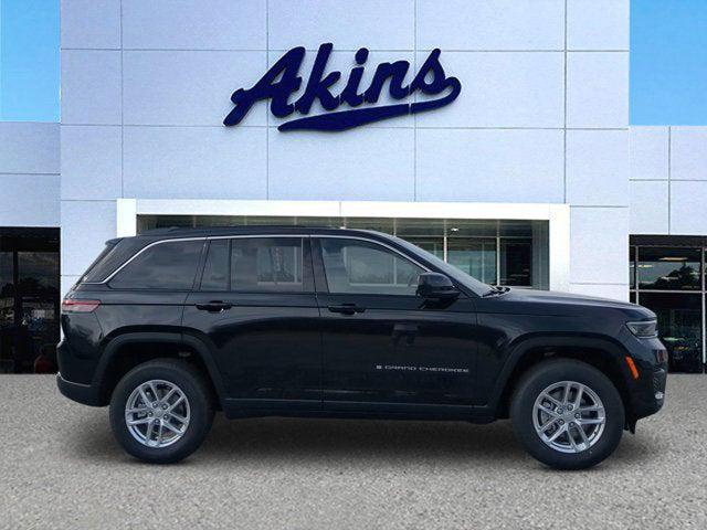2025 Jeep Grand Cherokee GRAND CHEROKEE LAREDO X 4X2
