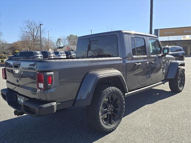 2025 Jeep Gladiator GLADIATOR NIGHTHAWK 4X4