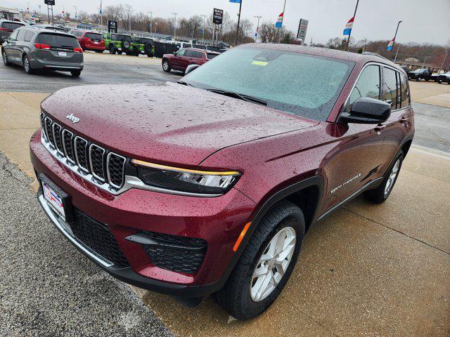 2025 Jeep Grand Cherokee GRAND CHEROKEE LAREDO X 4X4