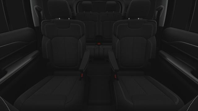 2025 Jeep Grand Cherokee GRAND CHEROKEE L LAREDO X 4X4
