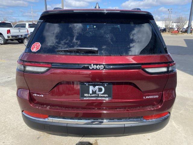 2025 Jeep Grand Cherokee GRAND CHEROKEE LAREDO X 4X4