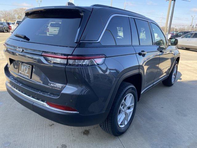 2025 Jeep Grand Cherokee GRAND CHEROKEE LAREDO X 4X4