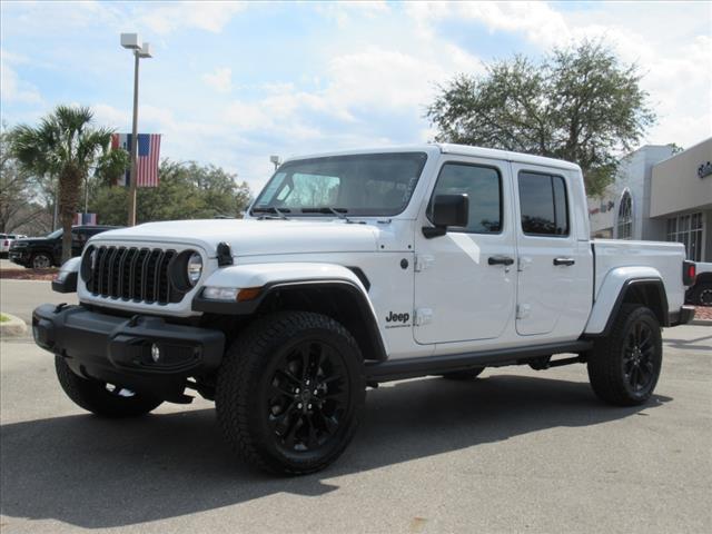 2025 Jeep Gladiator GLADIATOR NIGHTHAWK 4X4