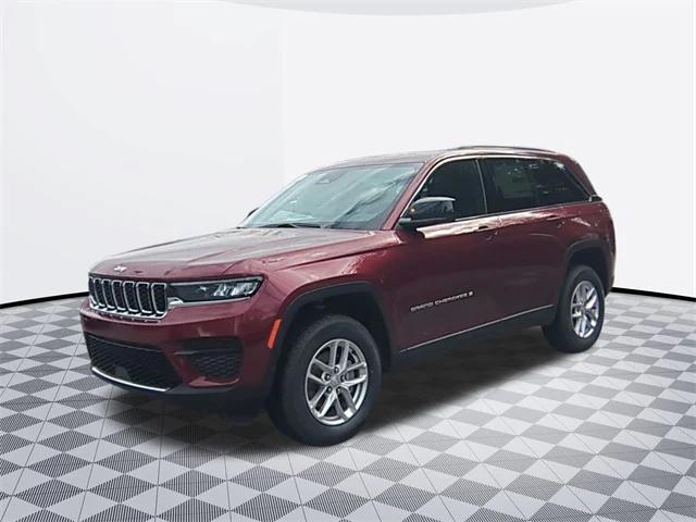 2025 Jeep Grand Cherokee GRAND CHEROKEE LAREDO X 4X4