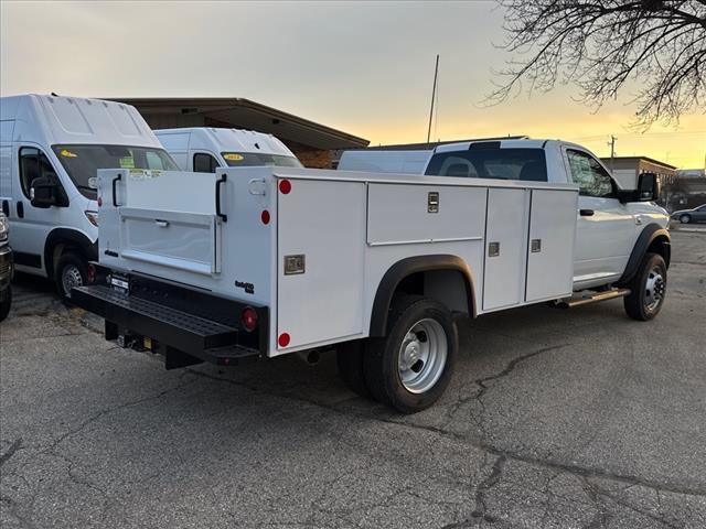 2024 RAM Ram 5500 Chassis Cab RAM 5500 TRADESMAN CHASSIS REGULAR CAB 4X4 84 CA
