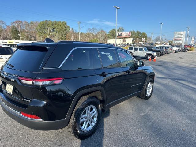 2023 Jeep Grand Cherokee Laredo 4x4