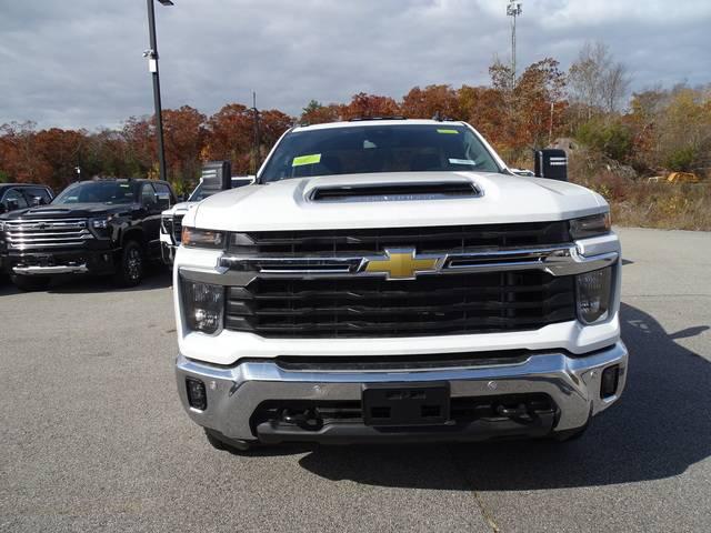 2025 Chevrolet Silverado 3500HD 4WD Regular Cab Long Bed LT