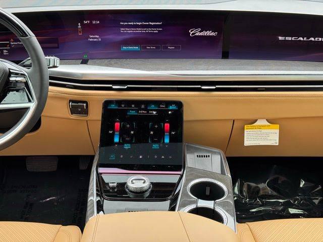 2025 Cadillac Escalade Sport 2