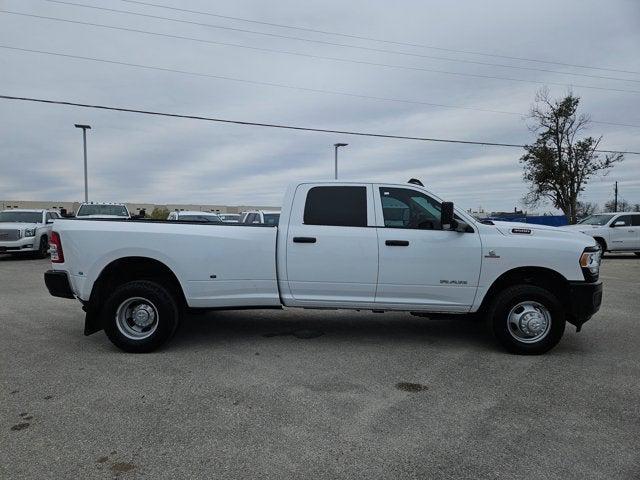 2020 RAM 3500 Tradesman Crew Cab 4x4 8 Box