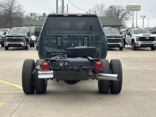 2025 Chevrolet Silverado 3500HD LT