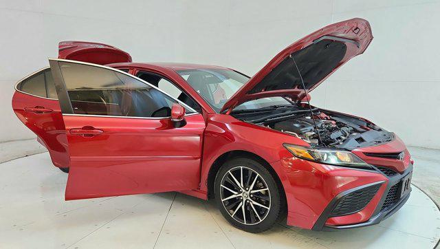 2021 Toyota Camry SE Nightshade Edition