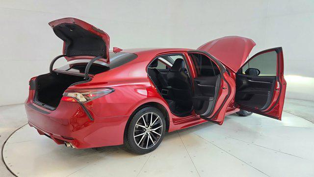 2021 Toyota Camry SE Nightshade Edition