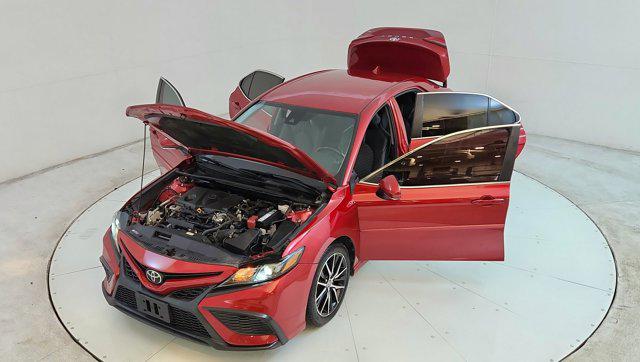 2021 Toyota Camry SE Nightshade Edition