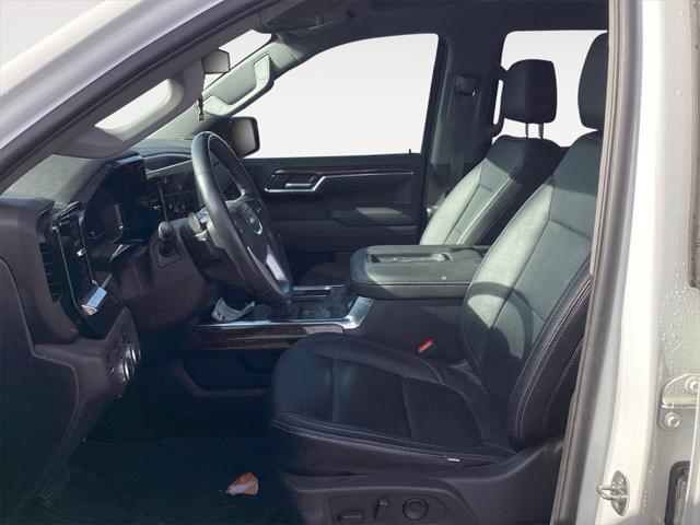 2022 GMC Sierra 1500 4WD Crew Cab Short Box Elevation with 3SB