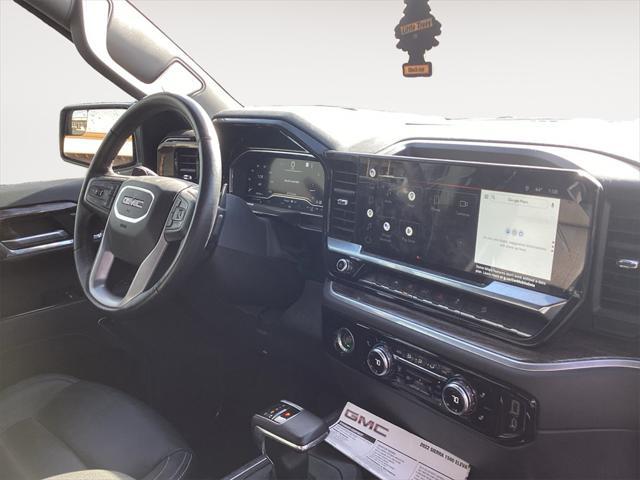2022 GMC Sierra 1500 4WD Crew Cab Short Box Elevation with 3SB