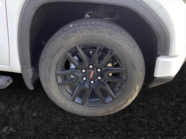 2022 GMC Sierra 1500 4WD Crew Cab Short Box Elevation with 3SB