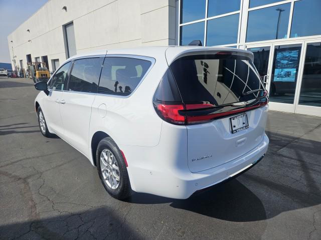 2025 Chrysler Pacifica PACIFICA SELECT