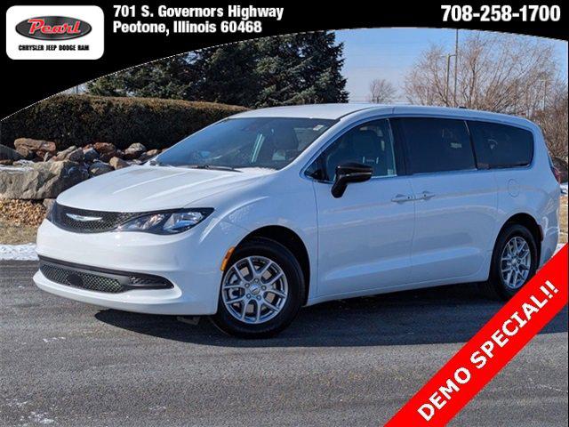 2025 Chrysler Voyager VOYAGER