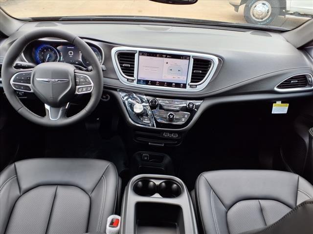 2025 Chrysler Pacifica PACIFICA SELECT