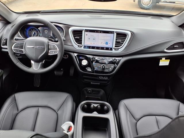 2025 Chrysler Pacifica PACIFICA SELECT