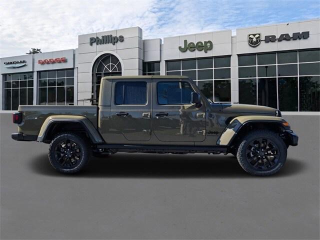 2025 Jeep Gladiator GLADIATOR NIGHTHAWK 4X4