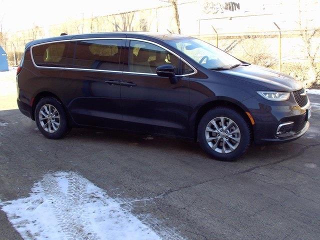 2025 Chrysler Pacifica PACIFICA SELECT AWD