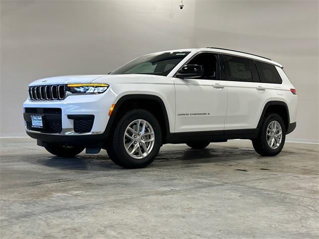 2025 Jeep Grand Cherokee GRAND CHEROKEE L LAREDO X 4X4