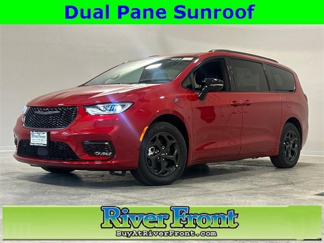 2025 Chrysler Pacifica Hybrid PACIFICA PLUG-IN HYBRID S APPEARANCE